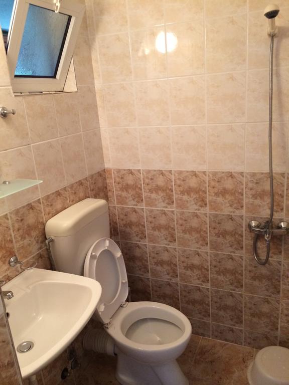 Hotel Moskoiani Beala Cameră foto